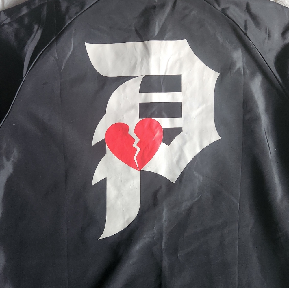 Primitive Skateboarding x Heartbreakers Club Jacket Men Size Medium - Picture 6 of 9